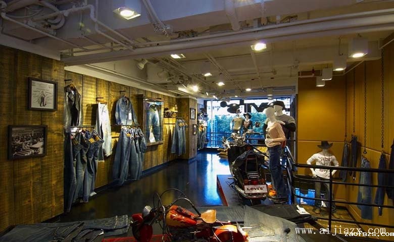 Loft风情服装店铺装修效果图