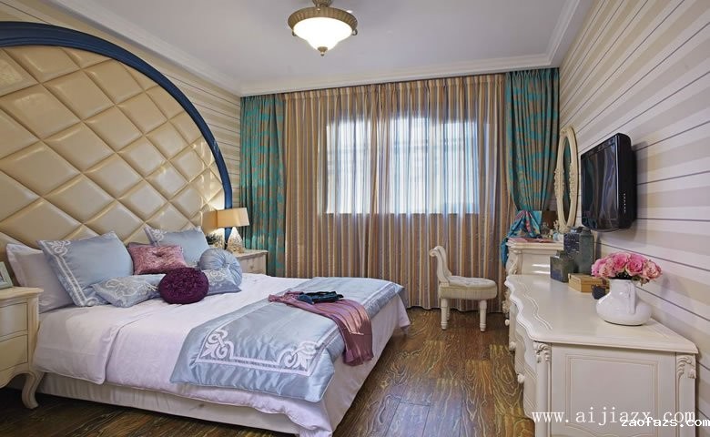  舒适的地中海风格卧室装修效果图